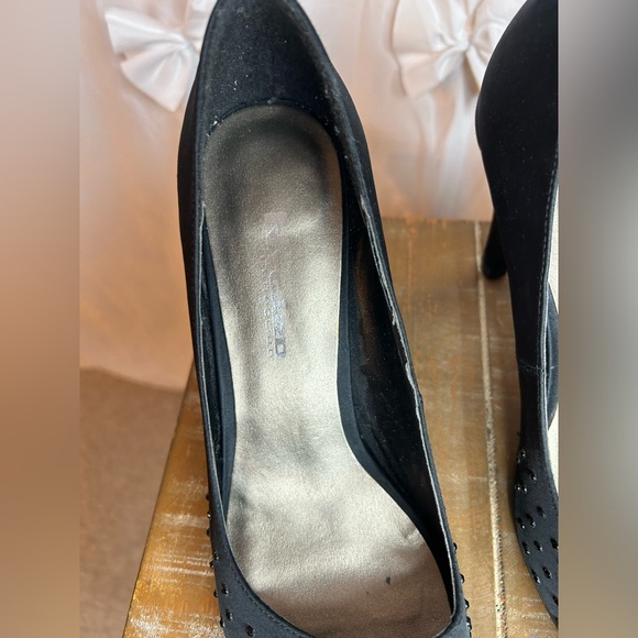 Nygard Collection Reanna Black Open Toe Shoe With Black Gem Stones - Picture 4 of 5